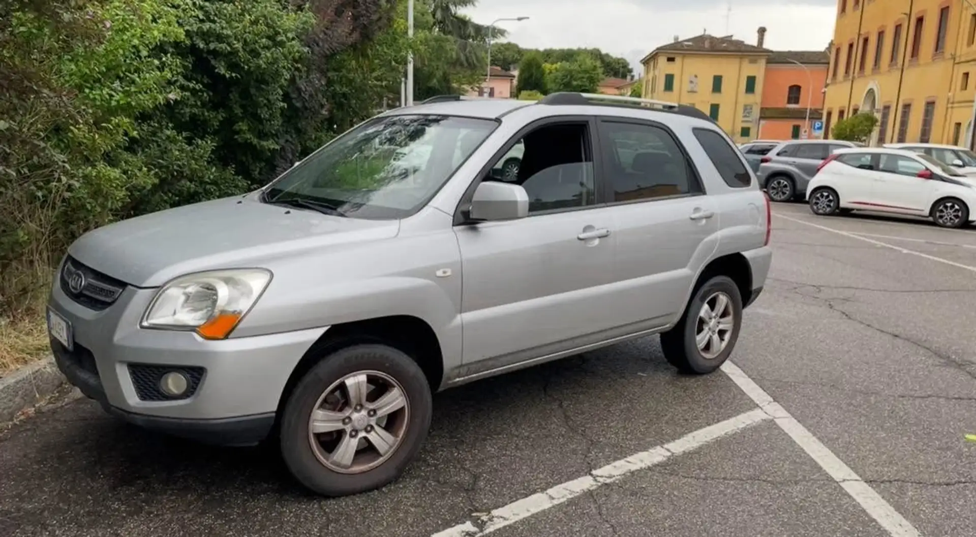 Kia Sportage GPL Argintiu - 1