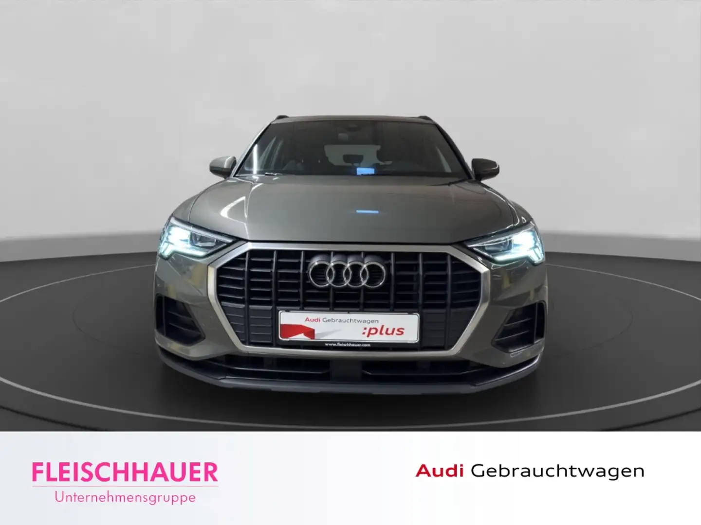 Audi Q3 45 TFSI e LED+ACC+NAVI+RFK+PDC V&H+SZH+LANE ASSIST Gris - 2