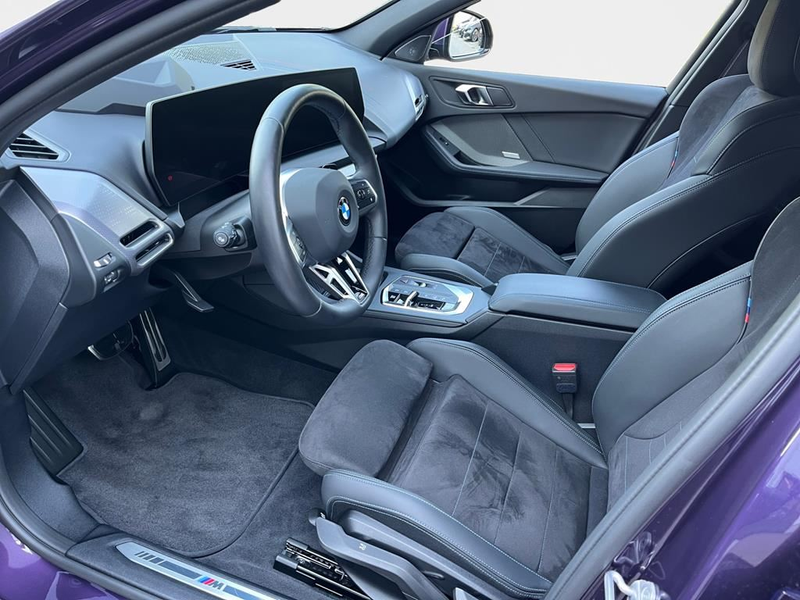 BMW 120 M Sport Pro — photo 9