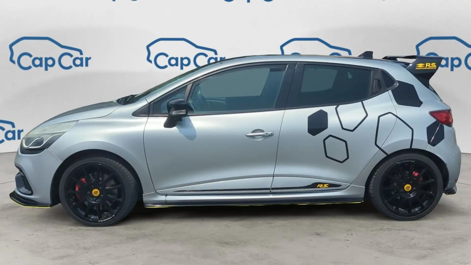 Renault Clio IV 1.6 Turbo 200 EDC6 RS - 2