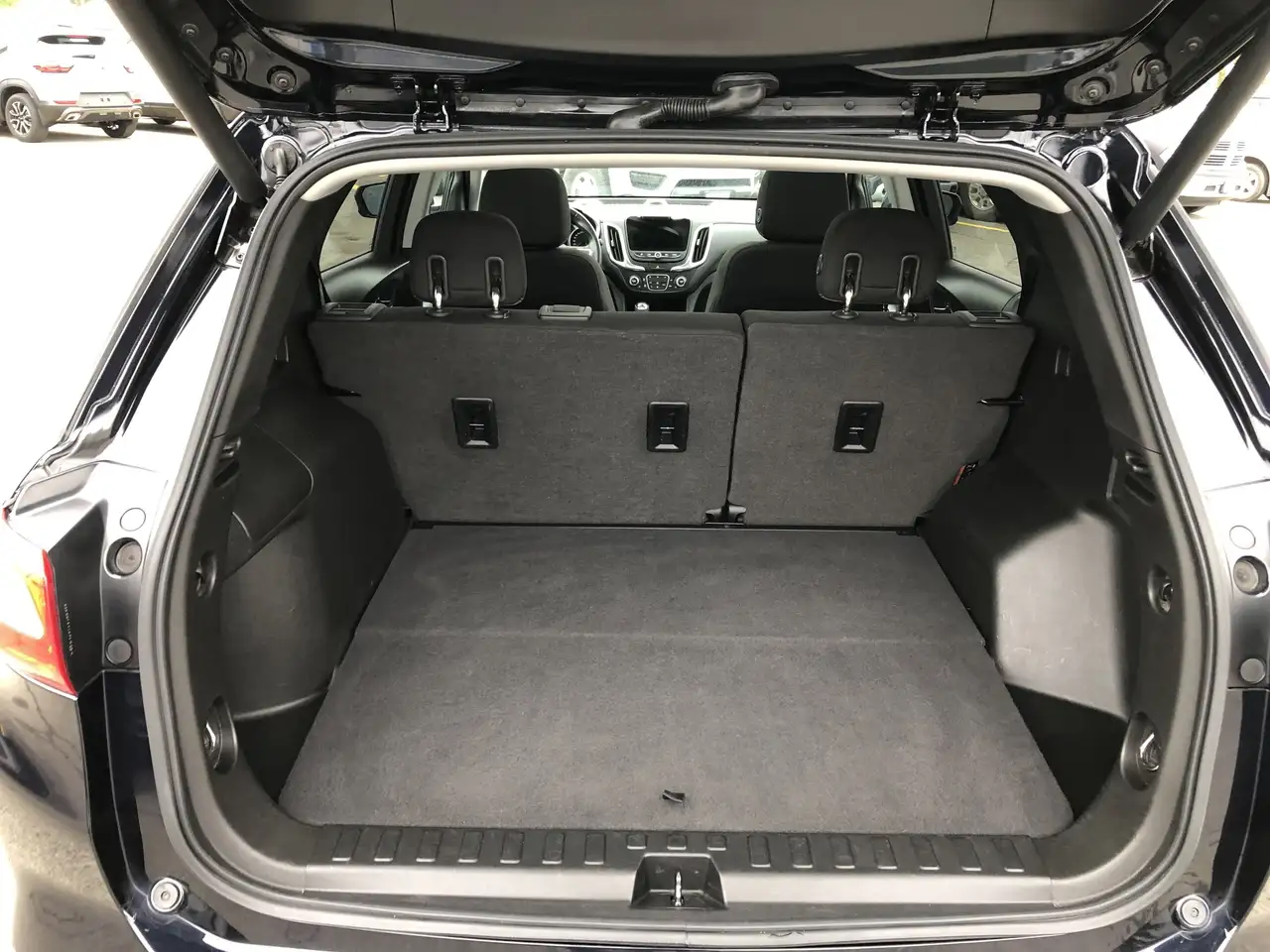 Chevrolet Equinox снимка Chevrolet Equinox