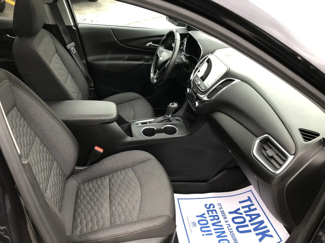 Chevrolet Equinox снимка Chevrolet Equinox
