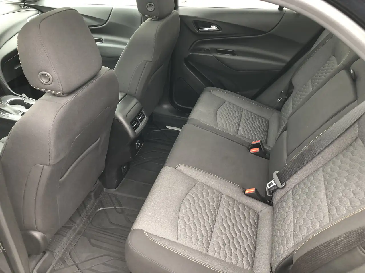 Chevrolet Equinox снимка Chevrolet Equinox