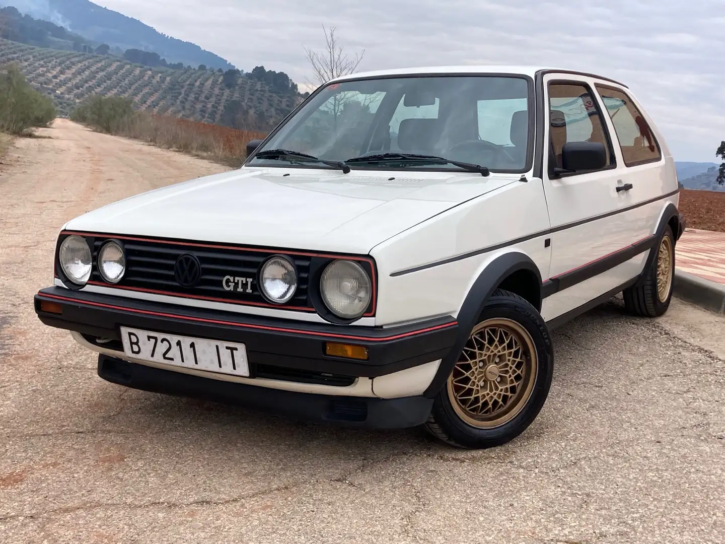 Volkswagen Golf GTI 1.8 110 Biały - 1