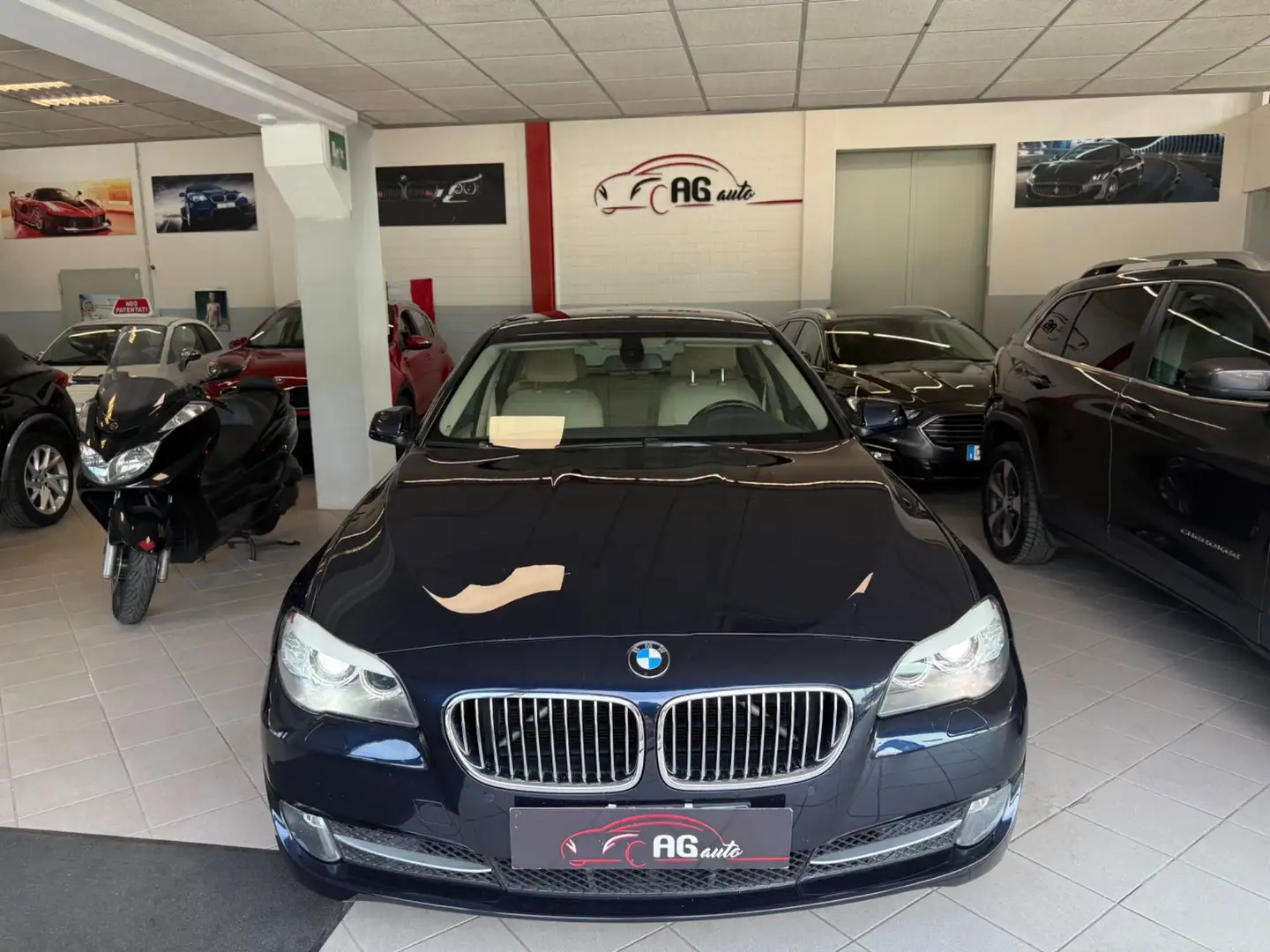 BMW 530 530d Touring Business Grigio - 2