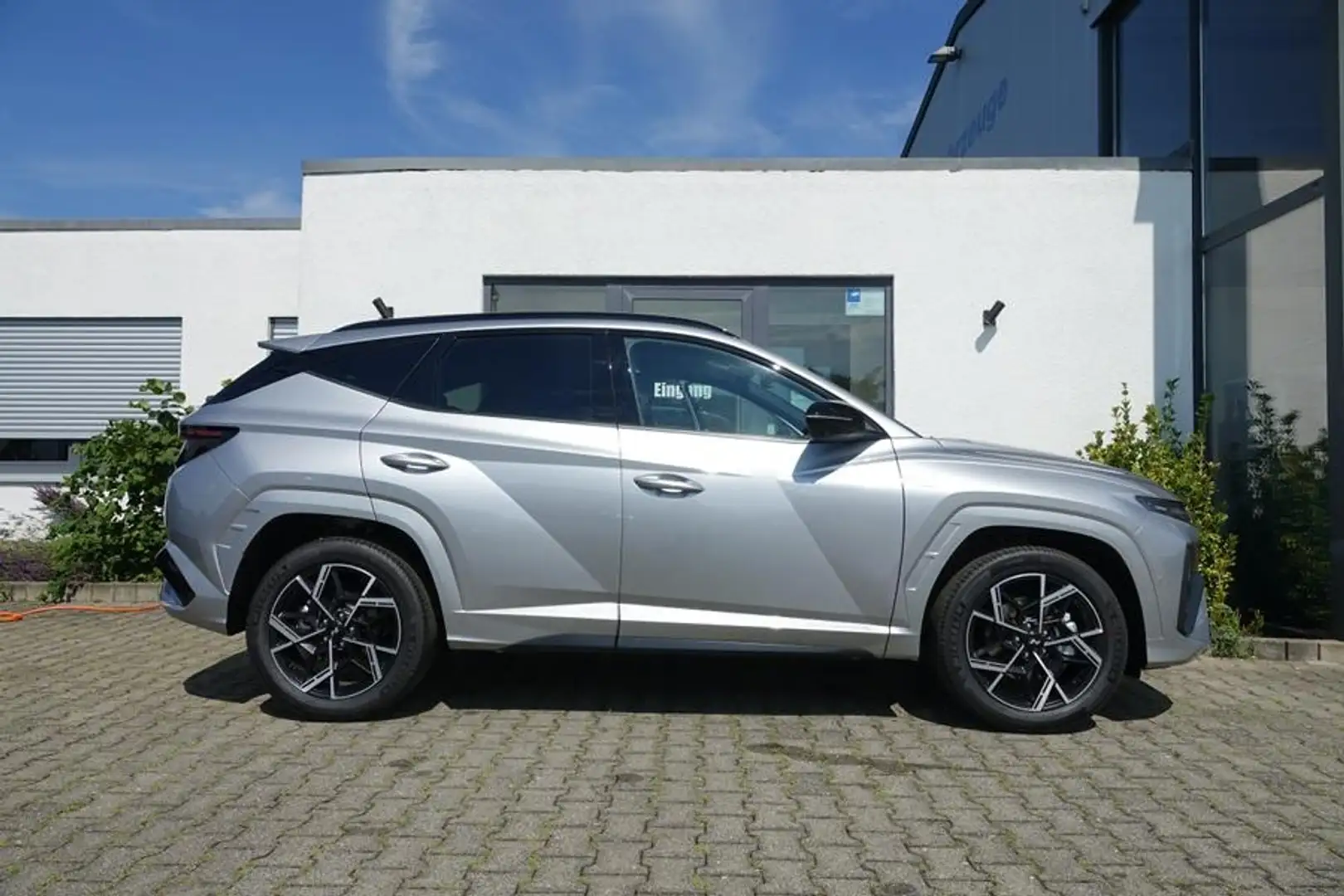Hyundai TUCSON N-LINE X HYBRID 239PS 2WD Assistenzpaket! Silber - 2