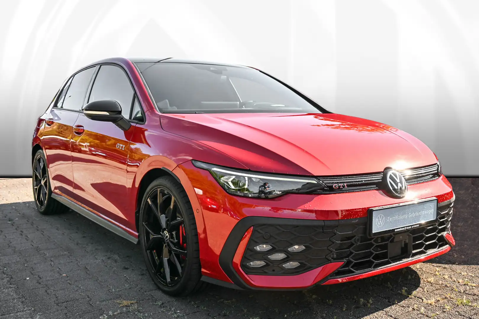 Volkswagen Golf GTI VIII 2.0 TSI DSG Black Style Rot - 2