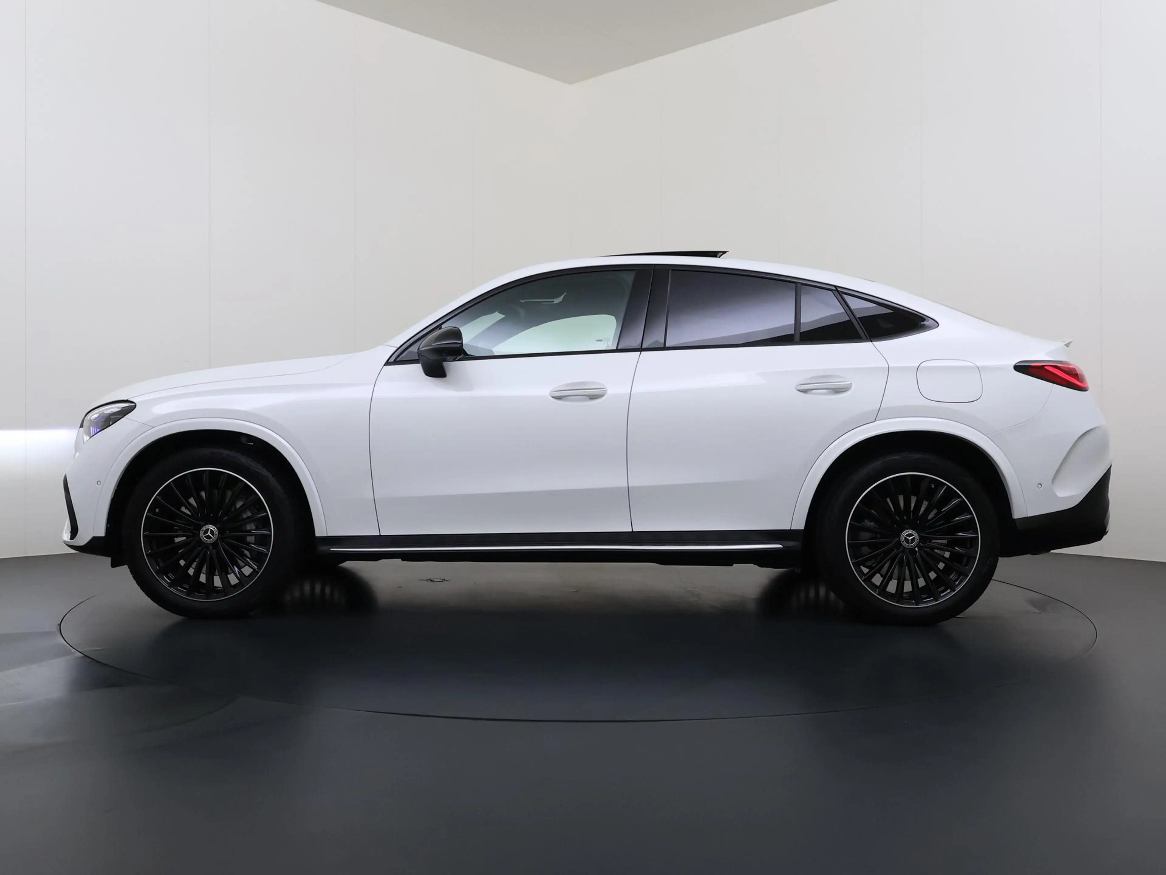 Mercedes-Benz GLC 300 Coupé 300e 4MATIC Sport Edition | PremiumPlus | Te — photo 2