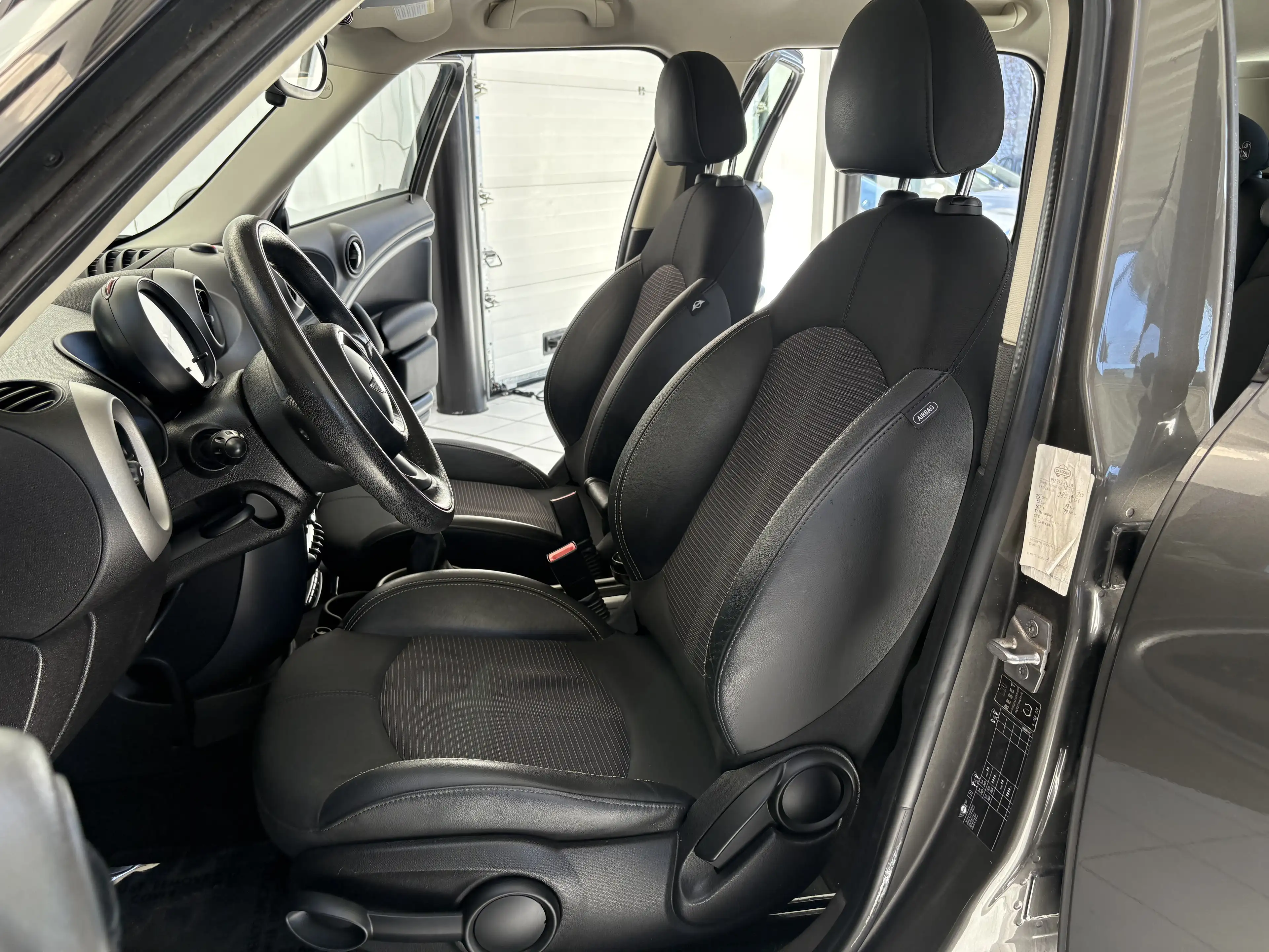 MINI Cooper SD Countryman 2.0 D Cooper S *XENON * CUIR * H&K * PDC * JANTES* — photo 14