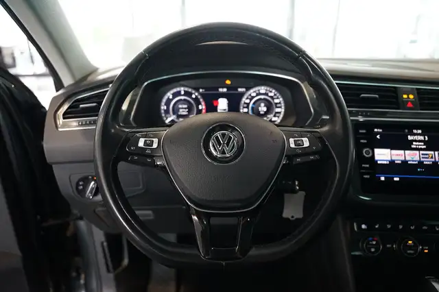 Volkswagen Tiguan view 15