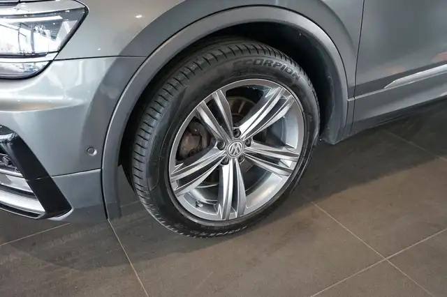 Volkswagen Tiguan view 7