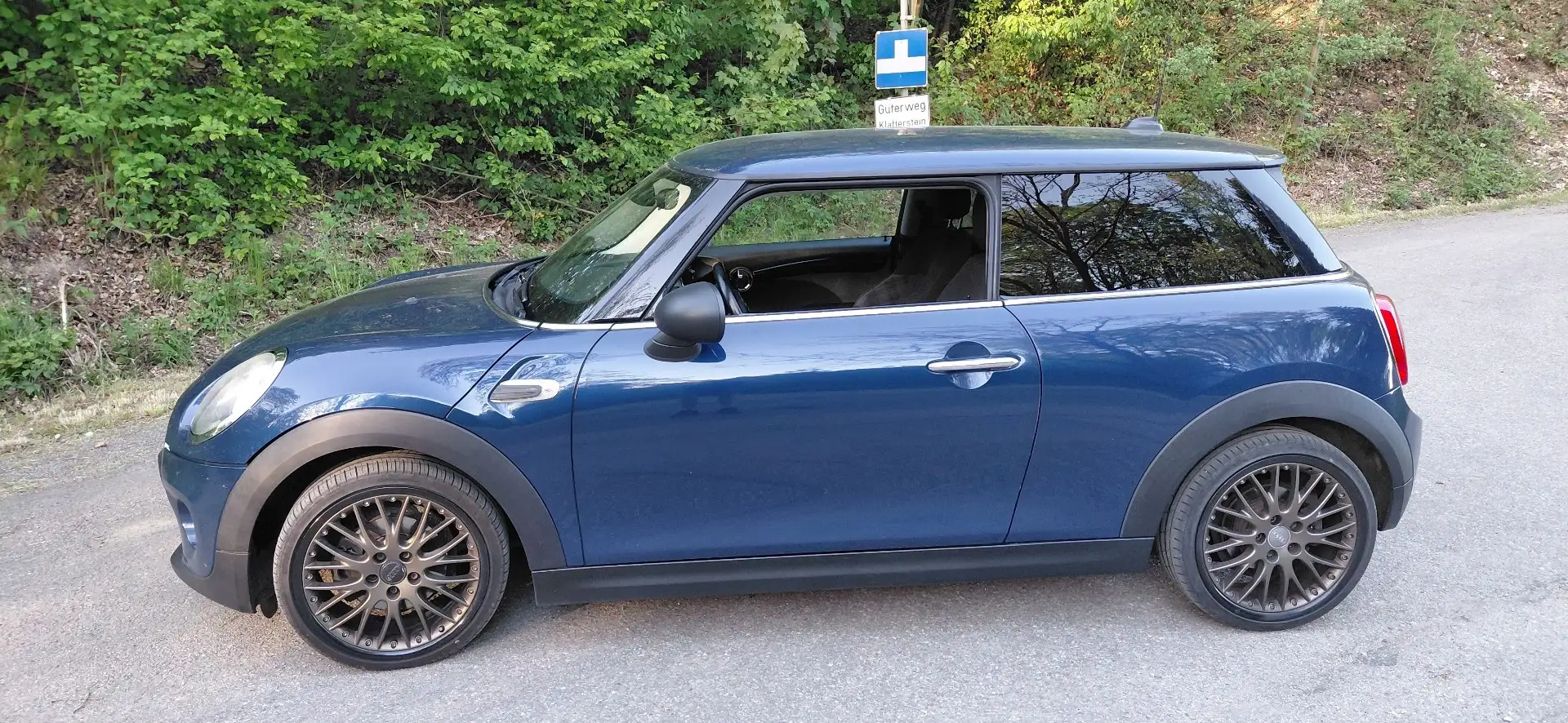 MINI Cooper D Camden - 2