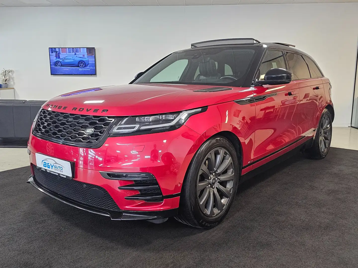 Land Rover Range Rover Velar 2.0d R-Dynamic - Panoramisch dak - Euro 6 Rouge - 1
