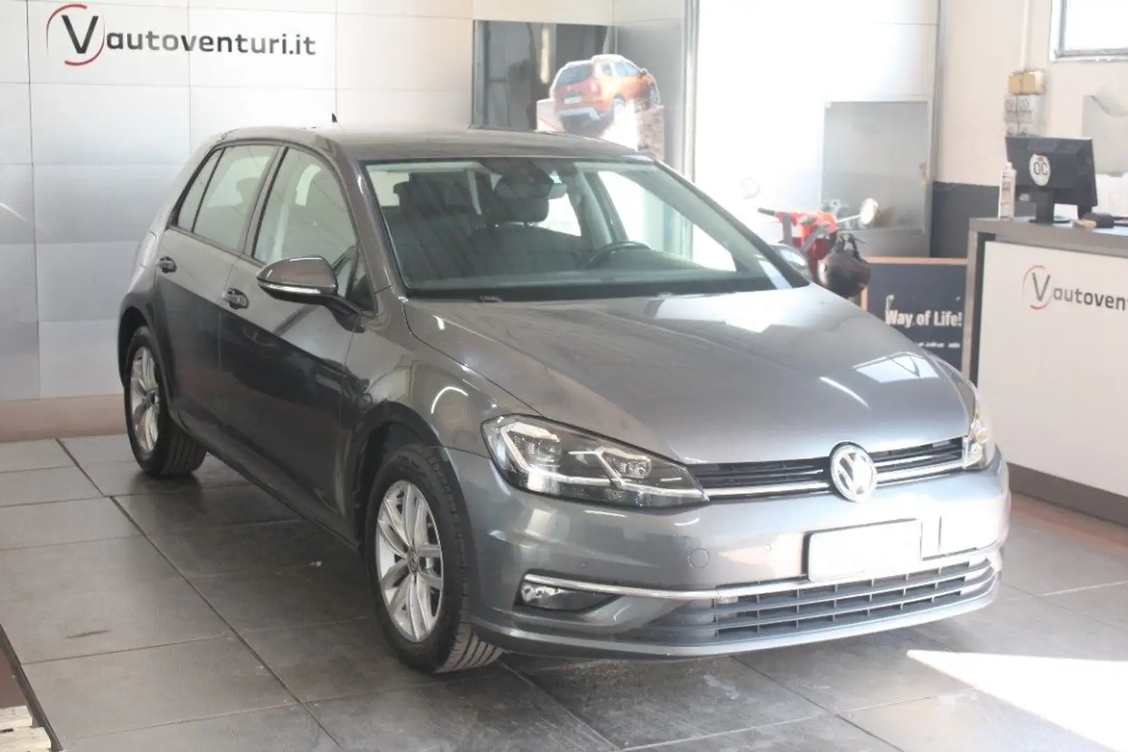 Volkswagen Golf 2.0 TDI DSG 5p. Business *Garantita* Grigio - 1