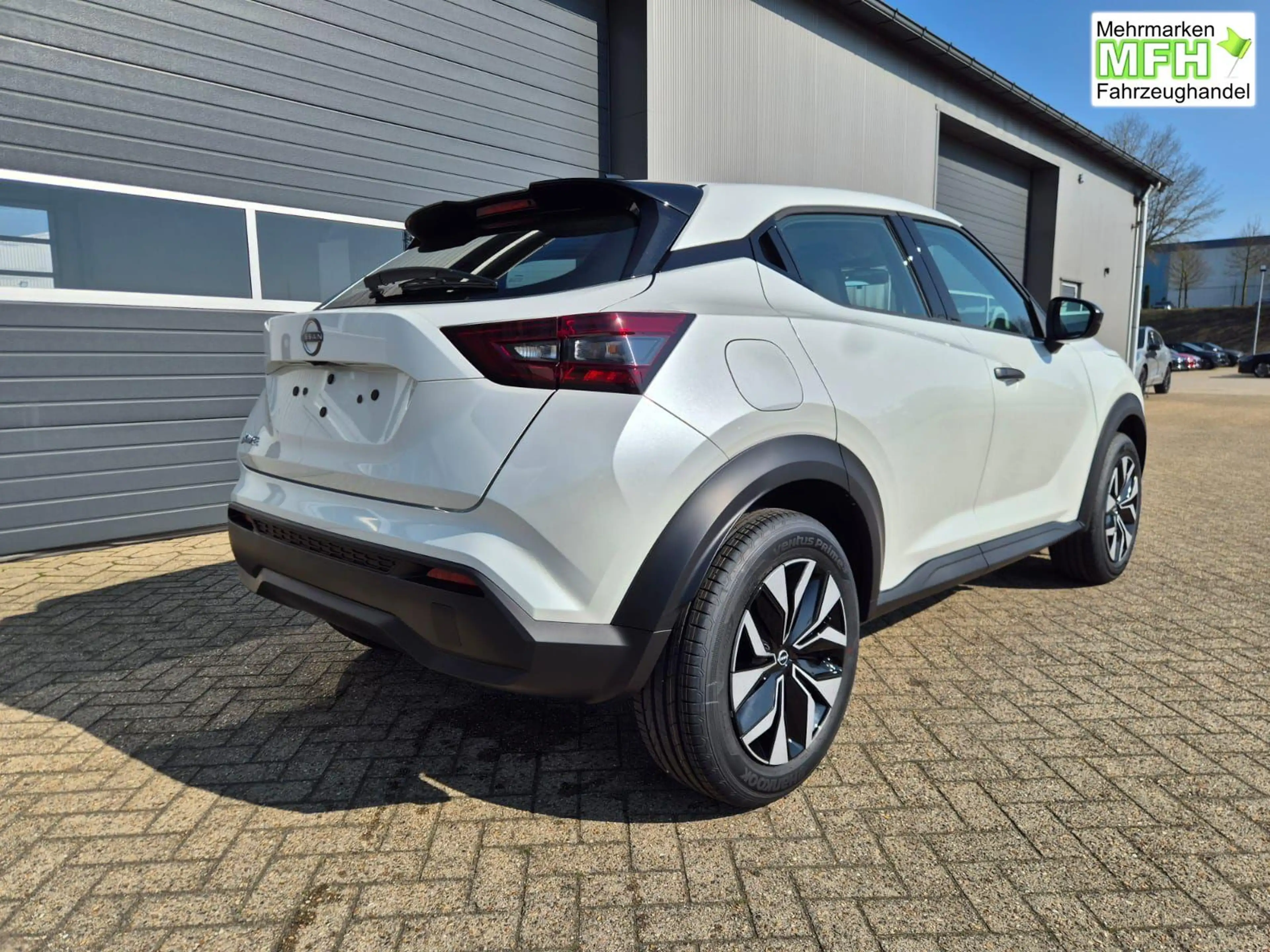 Nissan Juke 1.0 DIG-T 114PS Acenta Klimaautomatik Sitzheizu... — photo 5