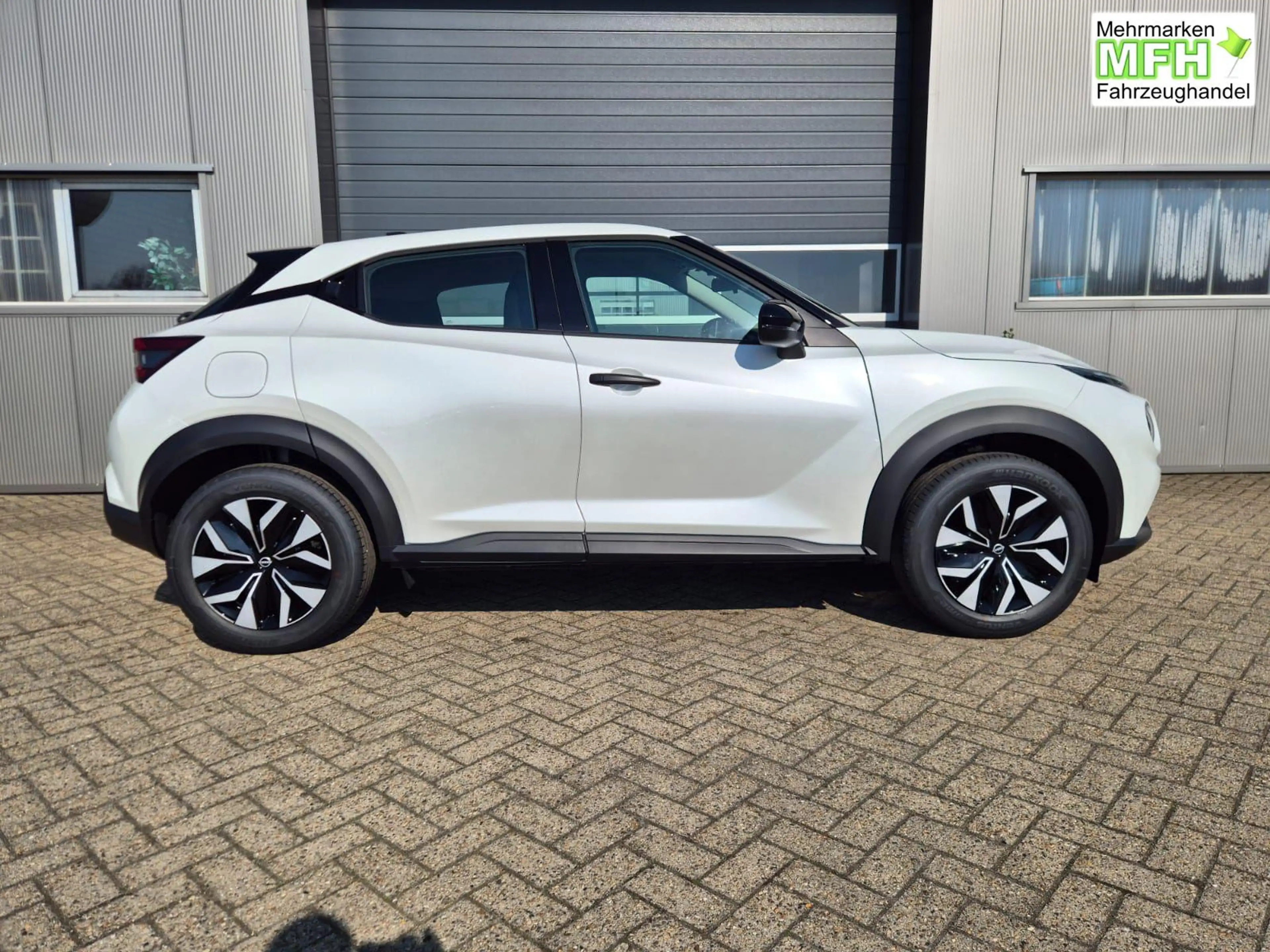 Nissan Juke 1.0 DIG-T 114PS Acenta Klimaautomatik Sitzheizu... — photo 6