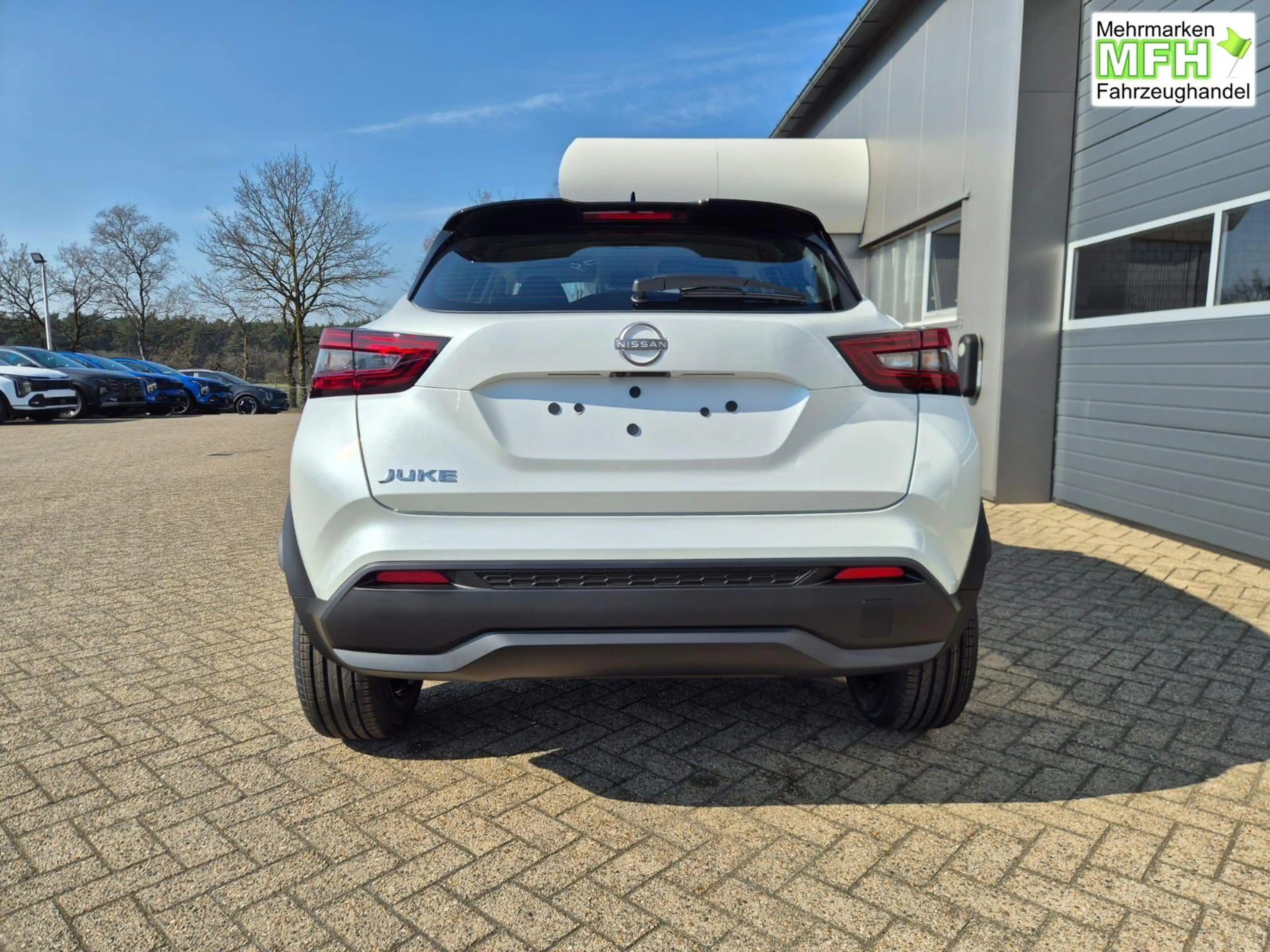 Nissan Juke 1.0 DIG-T 114PS Acenta Klimaautomatik Sitzheizu... — photo 4