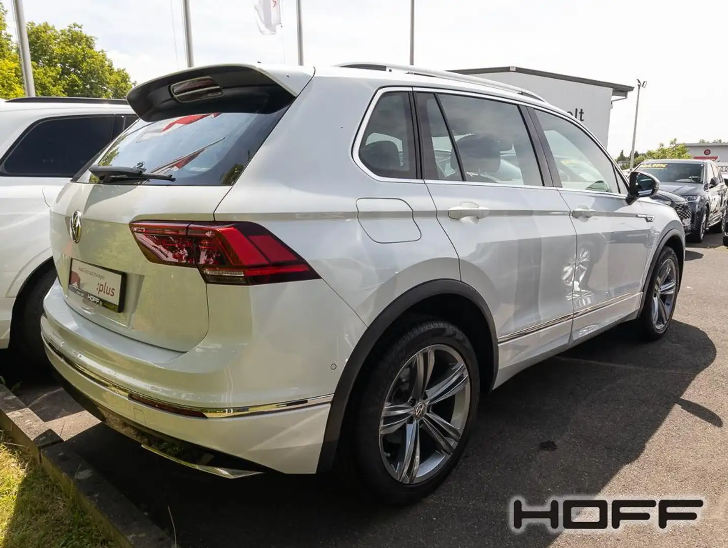 Volkswagen Tiguan 2.0 TSI BMT Highline 4Motion R-Line HeadUp AHK ACC Biały - 2