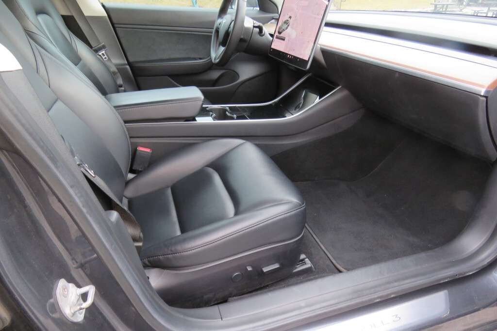2019 Tesla Model 3 Long Range 4dr All-Wheel Drive thumb 15