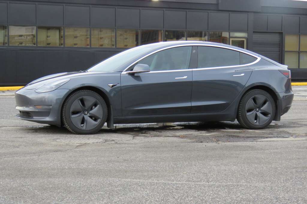 2019 Tesla Model 3 Long Range 4dr All-Wheel Drive alt 5