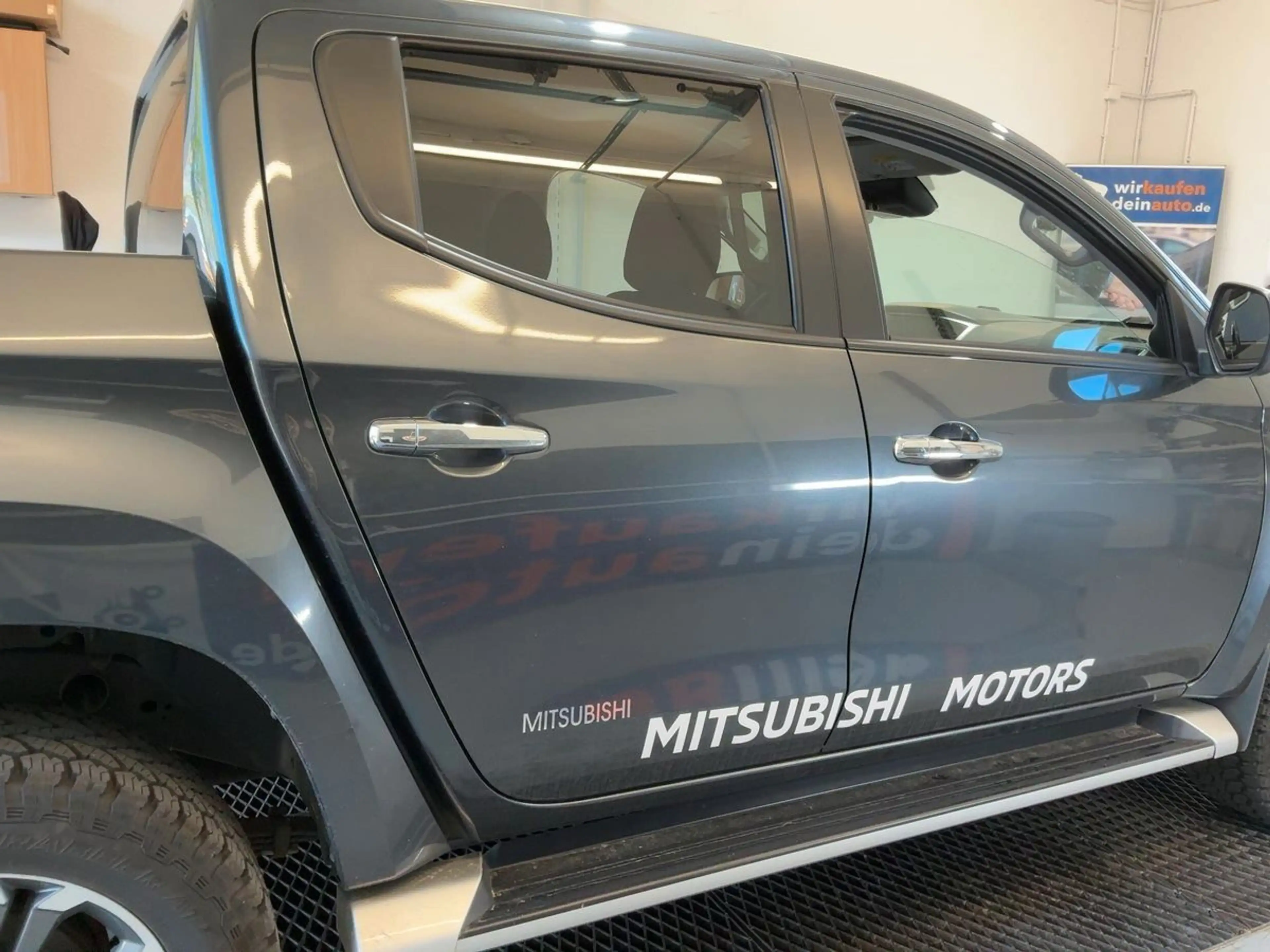 Mitsubishi L200 Spirit Doppelkabine 4WD Kamera AHK LED — photo 8