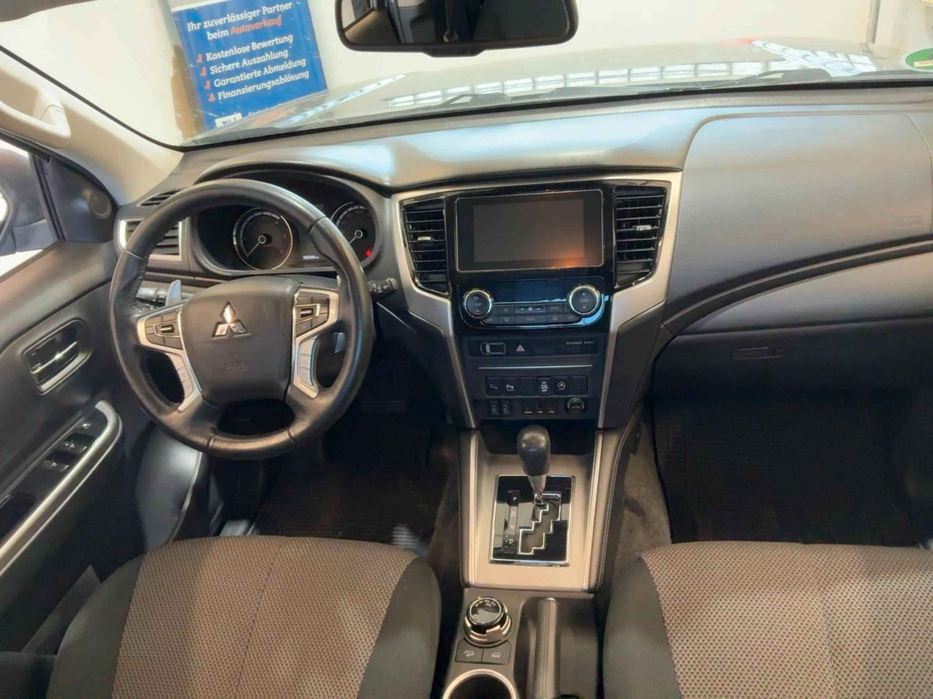 Mitsubishi L200 Spirit Doppelkabine 4WD Kamera AHK LED — photo 15