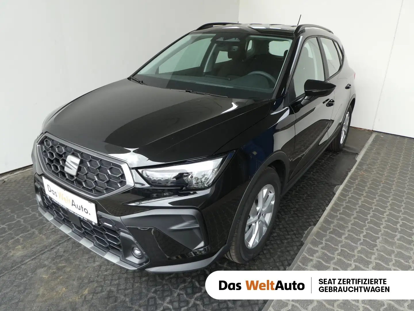 SEAT Arona Reference Edition 1.0 TSI Schwarz - 1