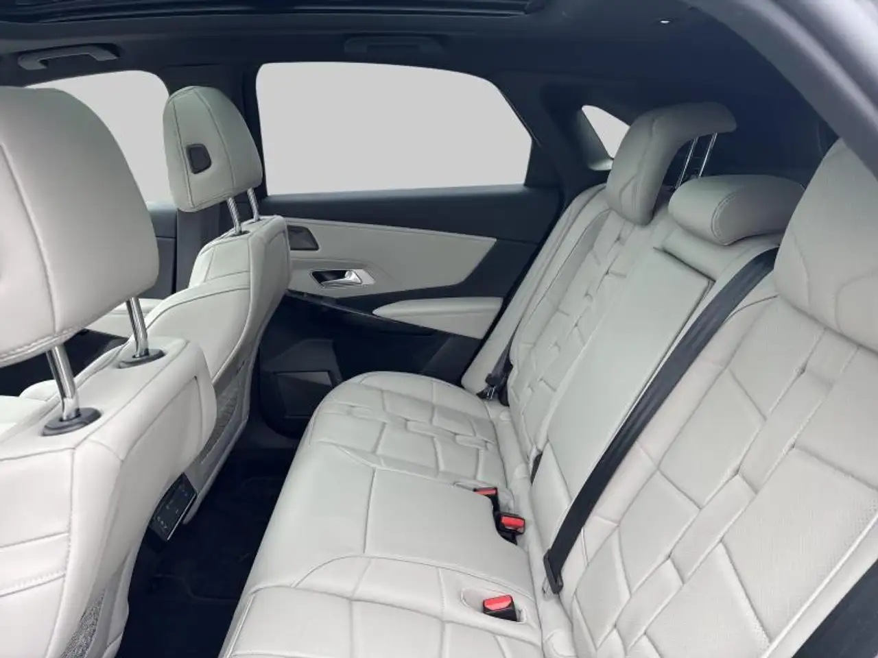 DS Automobiles DS 7 Crossback 2023 — фото 12