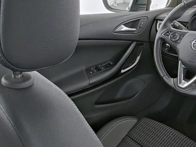 Opel Astra view 14