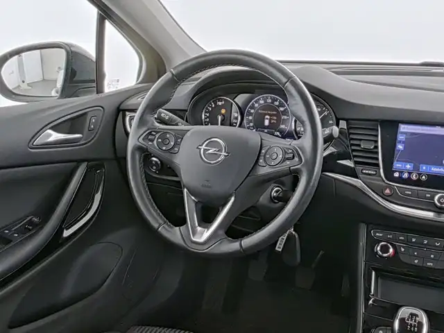 Opel Astra view 15
