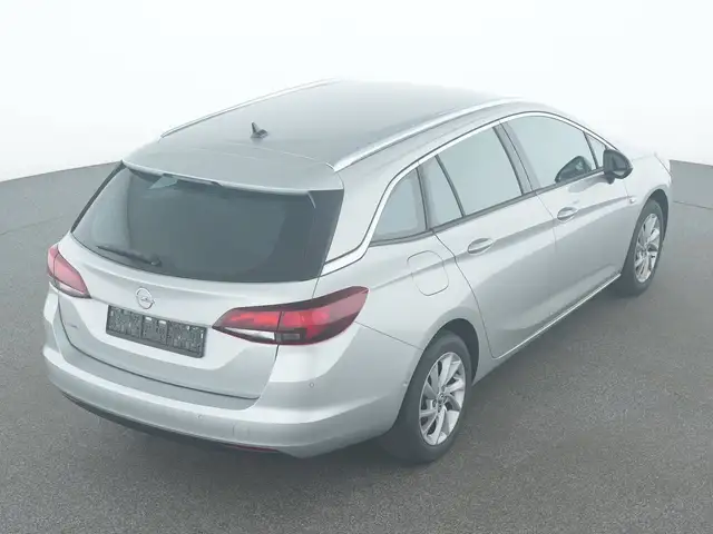 Opel Astra view 8