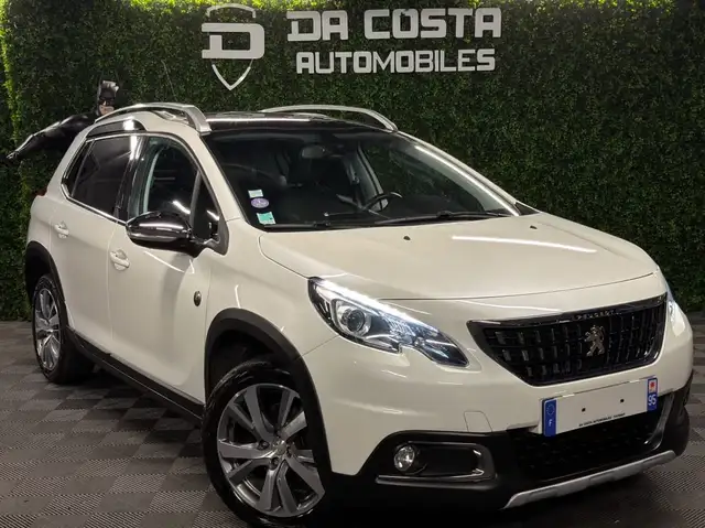 Peugeot 2008 view 3