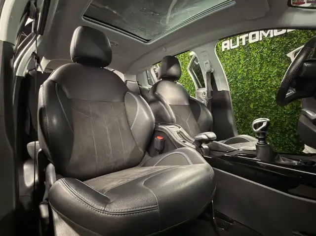 Peugeot 2008 view 15