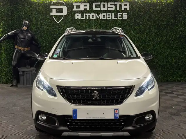 Peugeot 2008 view 5
