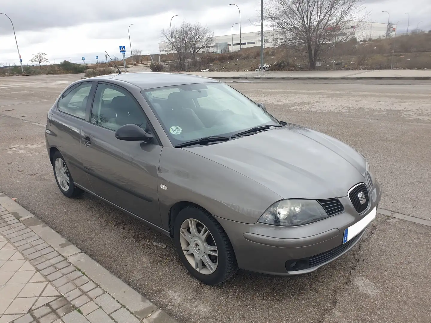 SEAT Ibiza Ibiza 1.4 16v Sport Sport Gris - 1