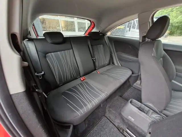 Opel Corsa view 13