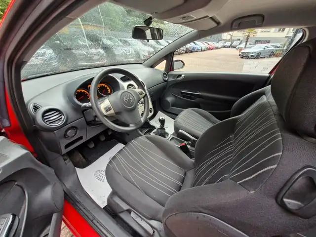 Opel Corsa view 9