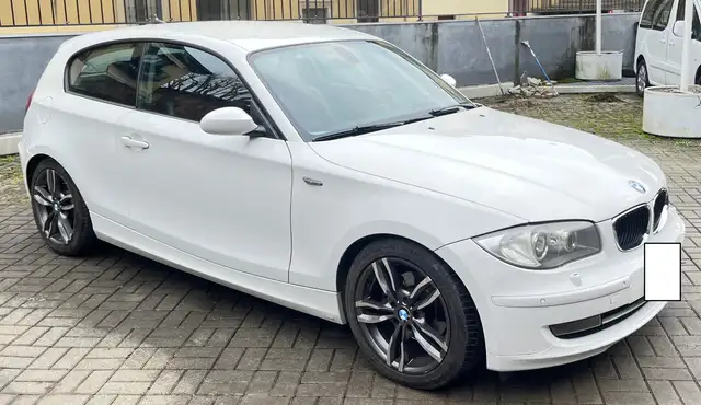 BMW 120 120d cat 3 porte Futura DPF