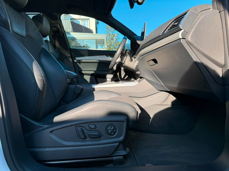 Audi Q5 50 TFSIe*quattro*S-line*Pano*AHK*Massage — photo 9
