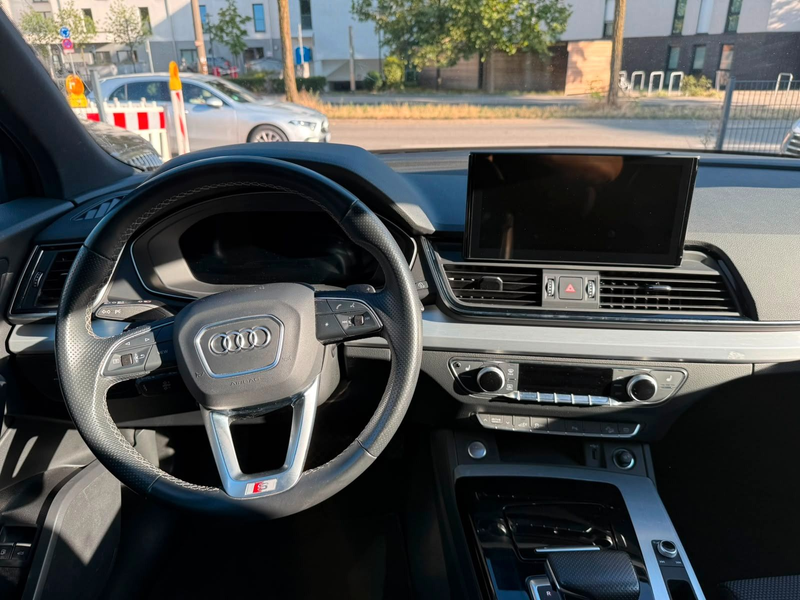 Audi Q5 50 TFSIe*quattro*S-line*Pano*AHK*Massage — photo 8