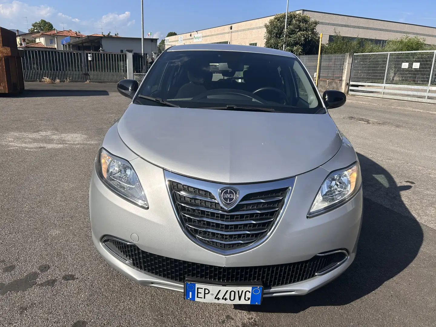 Lancia Ypsilon 1.2 8v Gold 69cv - 2