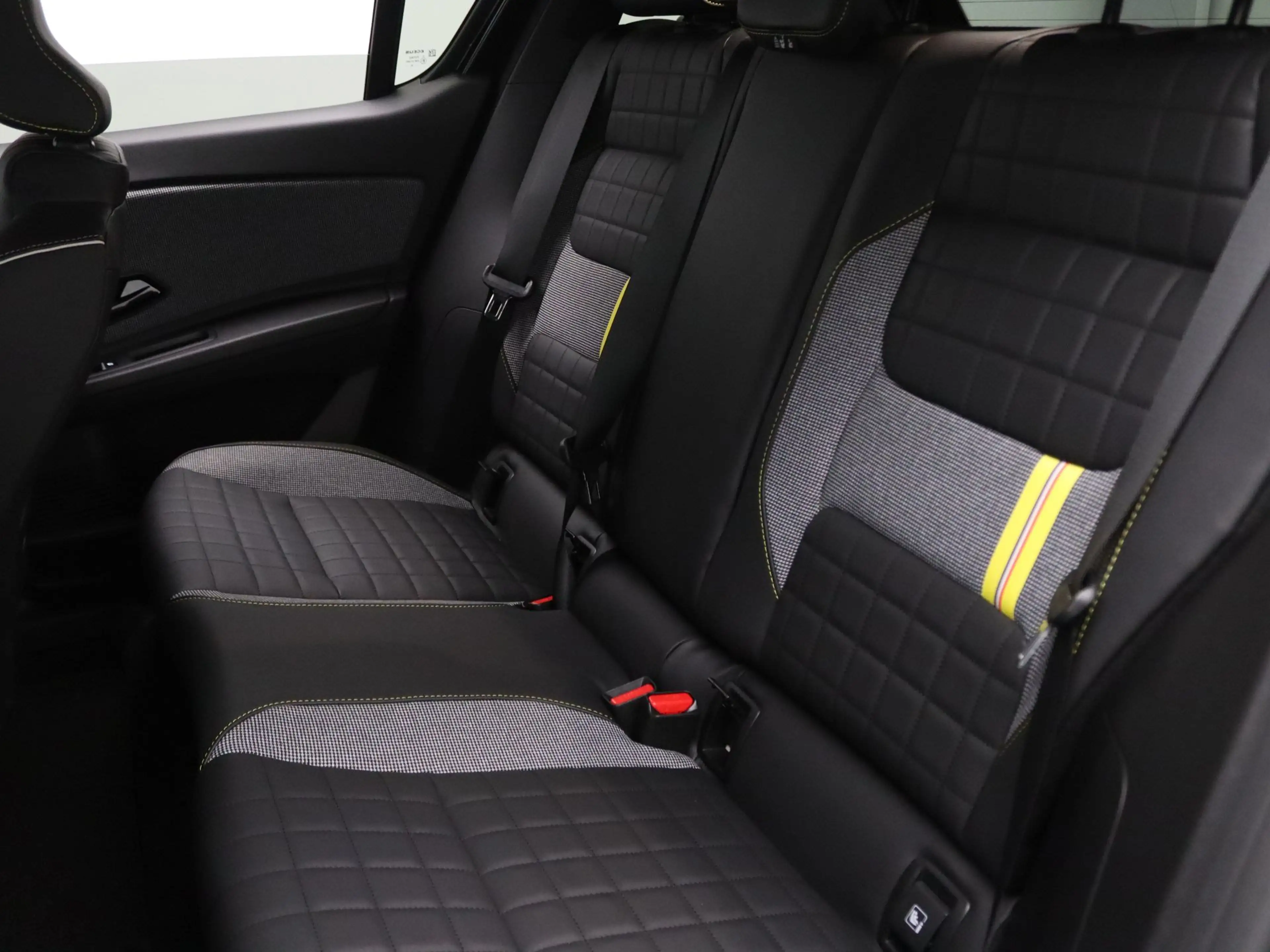 Renault R 4 comfort range iconic 52 kWh Harman Kardon | Camera — photo 30