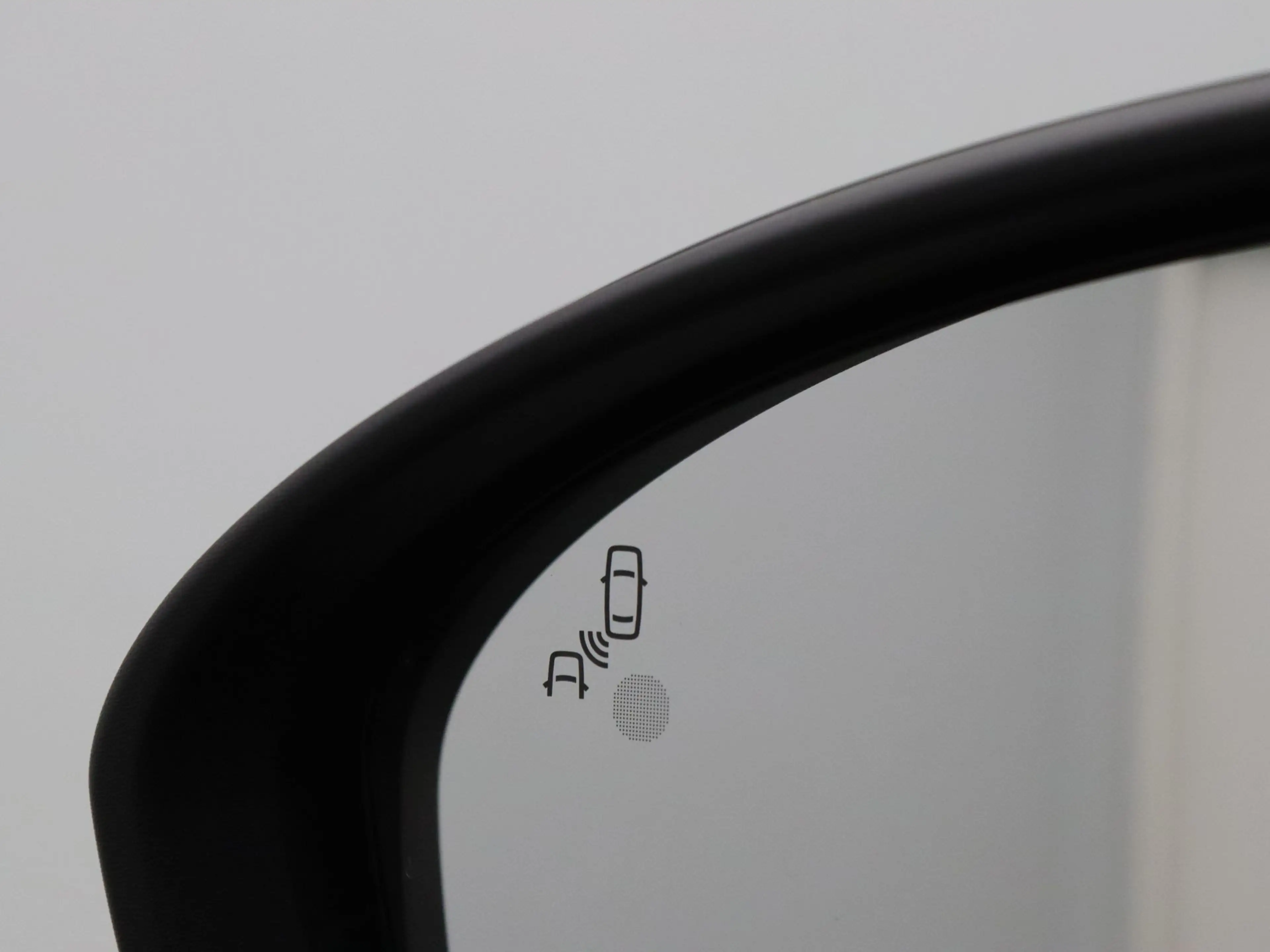 Renault R 4 comfort range iconic 52 kWh Harman Kardon | Camera — photo 22
