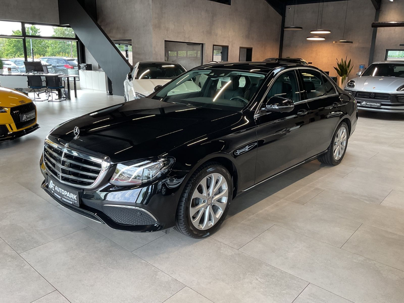 Mercedes-Benz E 350 d Lim 1.Hd Exclusive Head-Up Navi LED Pano