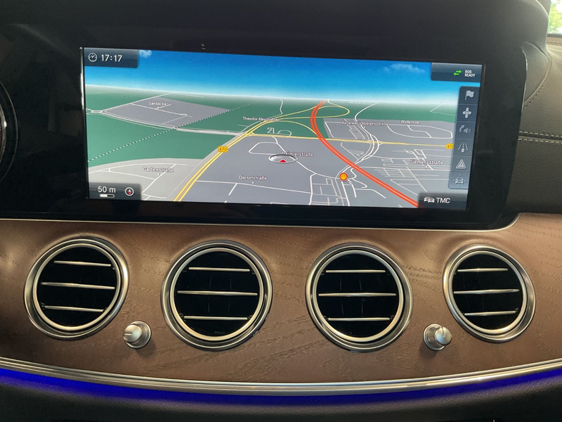 Mercedes-Benz E 350 d Lim 1.Hd Exclusive Head-Up Navi LED Pano — photo 8