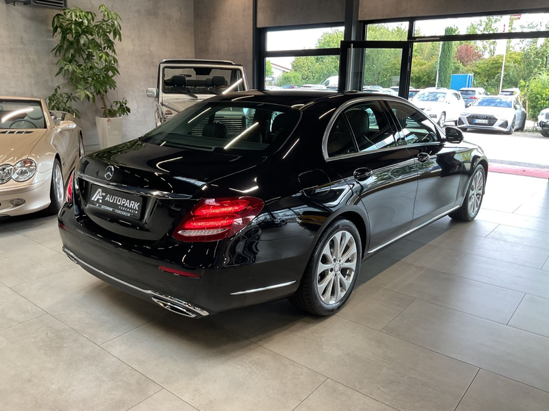 Mercedes-Benz E 350 d Lim 1.Hd Exclusive Head-Up Navi LED Pano — photo 4