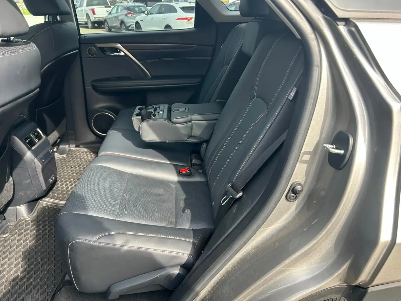 Lexus RX снимка Lexus RX