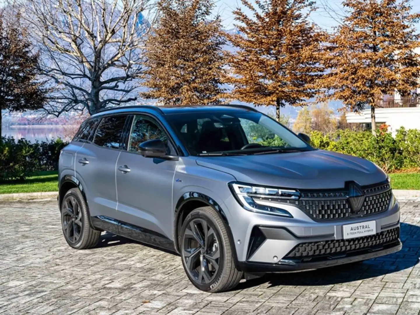 Renault Austral Austral Full Hybrid E-Tech 200CV Iconic Esprit Alp Bianco - 2