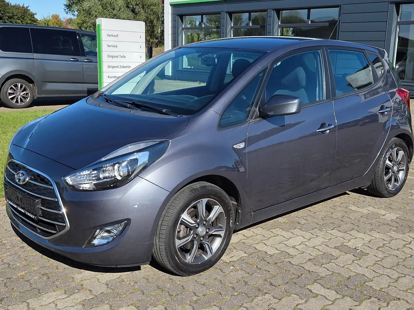 Hyundai iX20 ix20 1.4 blue Trend Gris - 1