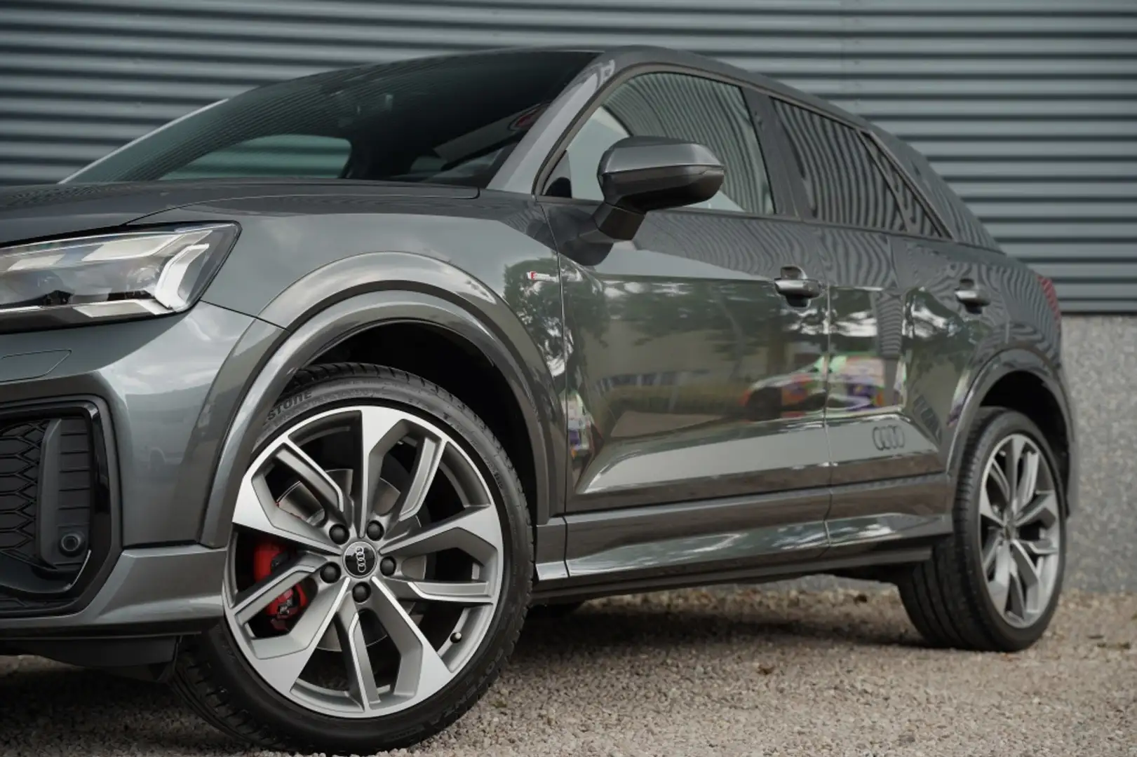 Audi Q2 35 TFSI 150PK 2X S-Line | Matrix | Camera | Trekha Gris - 2